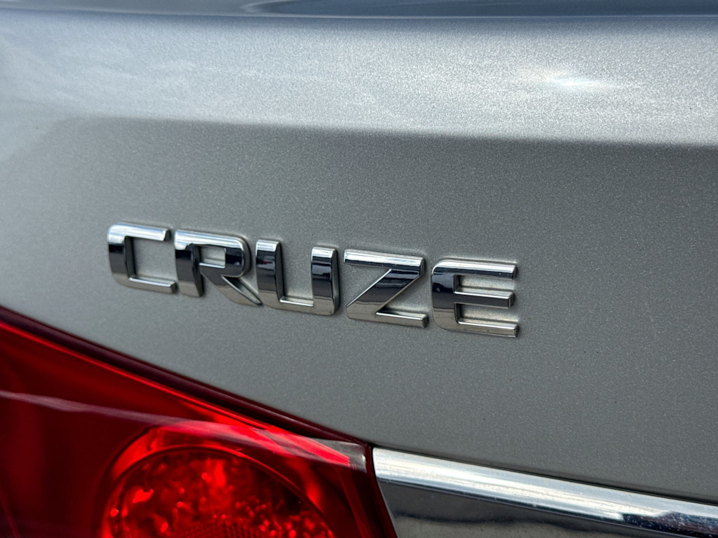 Thumbnail: 2016 Chevrolet Cruze - 7