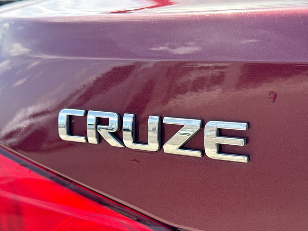 Thumbnail: 2015 Chevrolet Cruze - 22