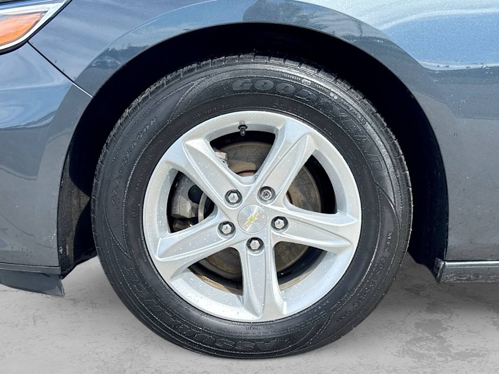 Thumbnail: 2019 Chevrolet Malibu - 8
