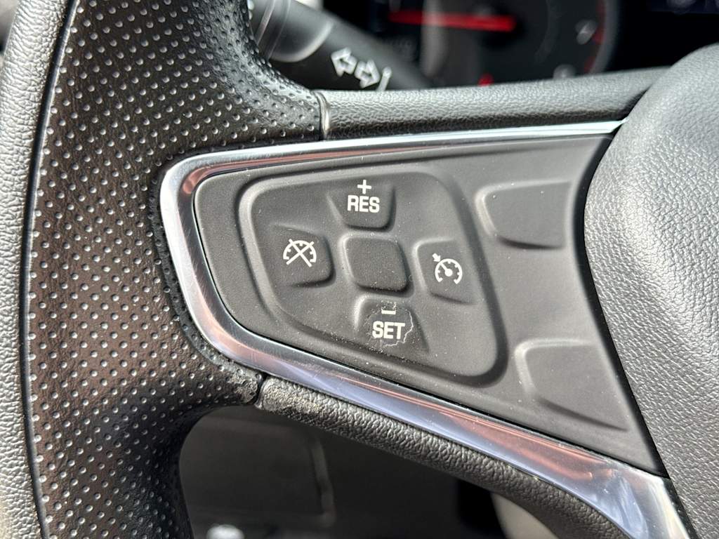 Thumbnail: 2019 Chevrolet Malibu - 28