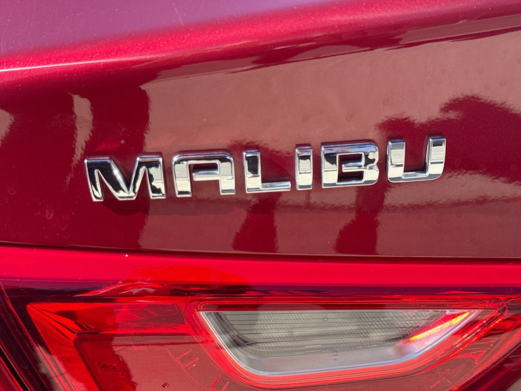 Thumbnail: 2018 Chevrolet Malibu - 23