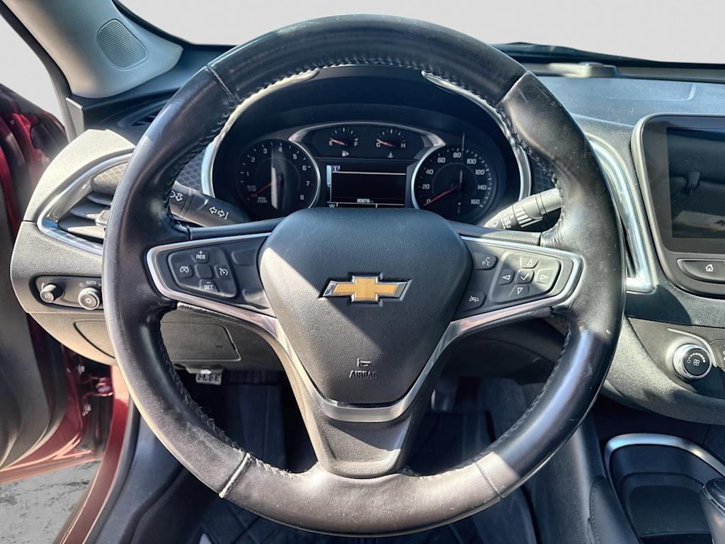 Thumbnail: 2018 Chevrolet Malibu - 12