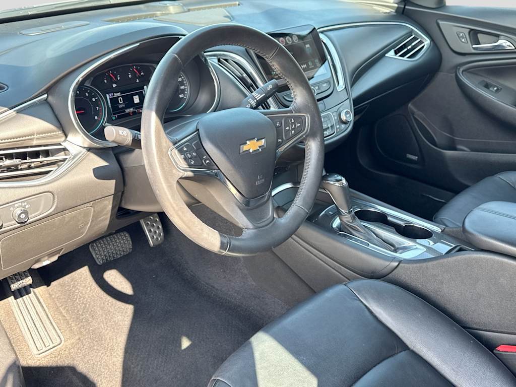 Thumbnail: 2017 Chevrolet Malibu - 2