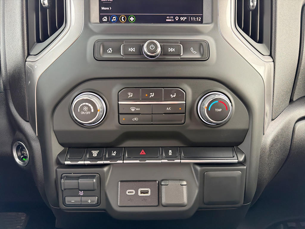 Thumbnail: 2024 Chevrolet Silverado 3500 - 28
