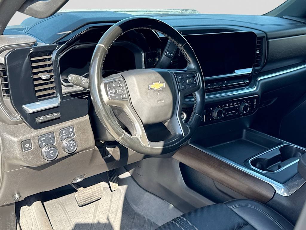 Thumbnail: 2024 Chevrolet Silverado 3500 - 2