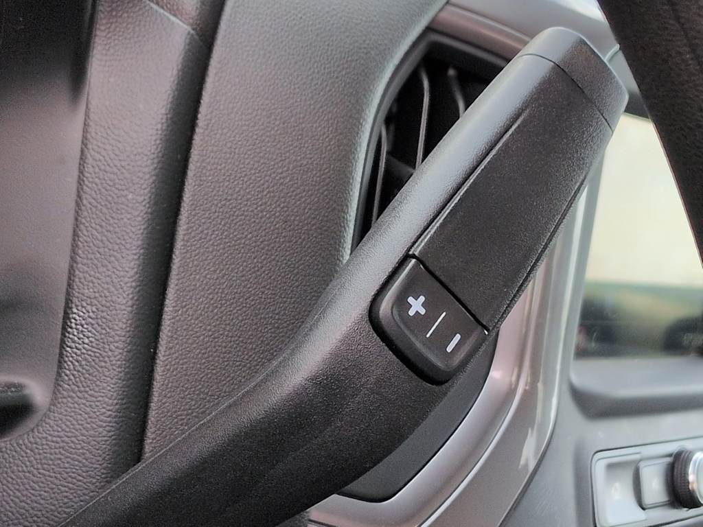 Thumbnail: 2019 Chevrolet Silverado 1500 - 32