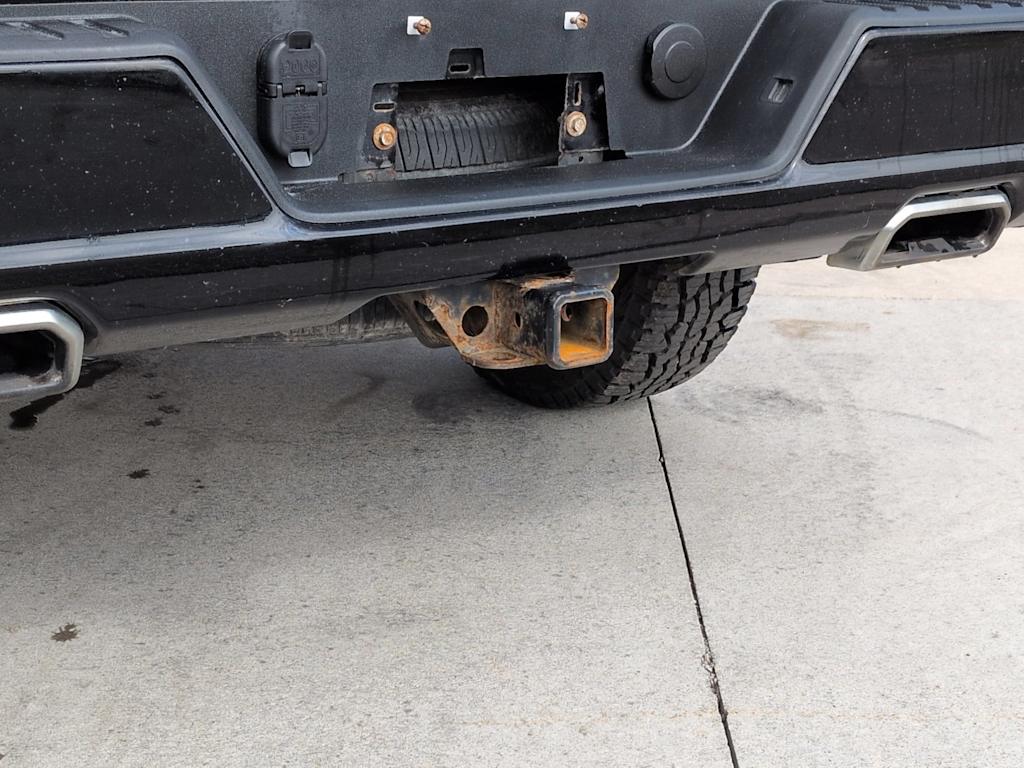 Thumbnail: 2019 Chevrolet Silverado 1500 - 33
