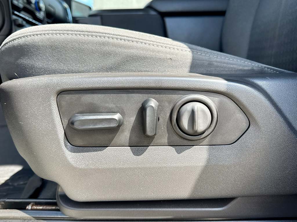 Thumbnail: 2019 Chevrolet Silverado 1500 - 22