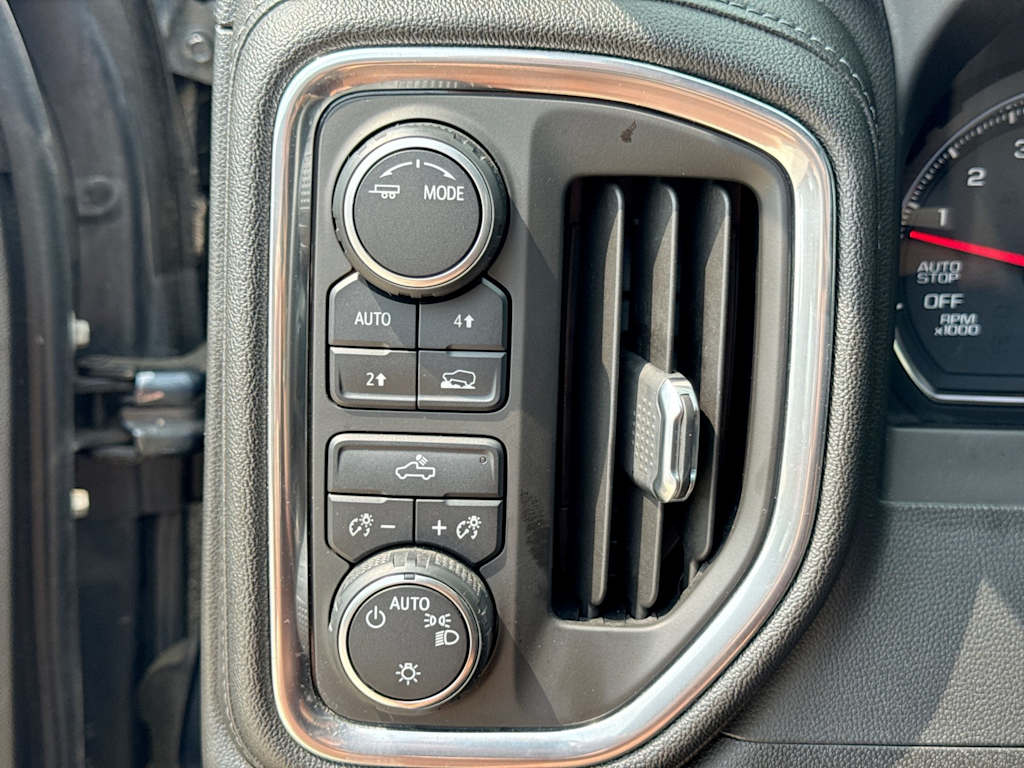 Thumbnail: 2020 Chevrolet Silverado 1500 - 29