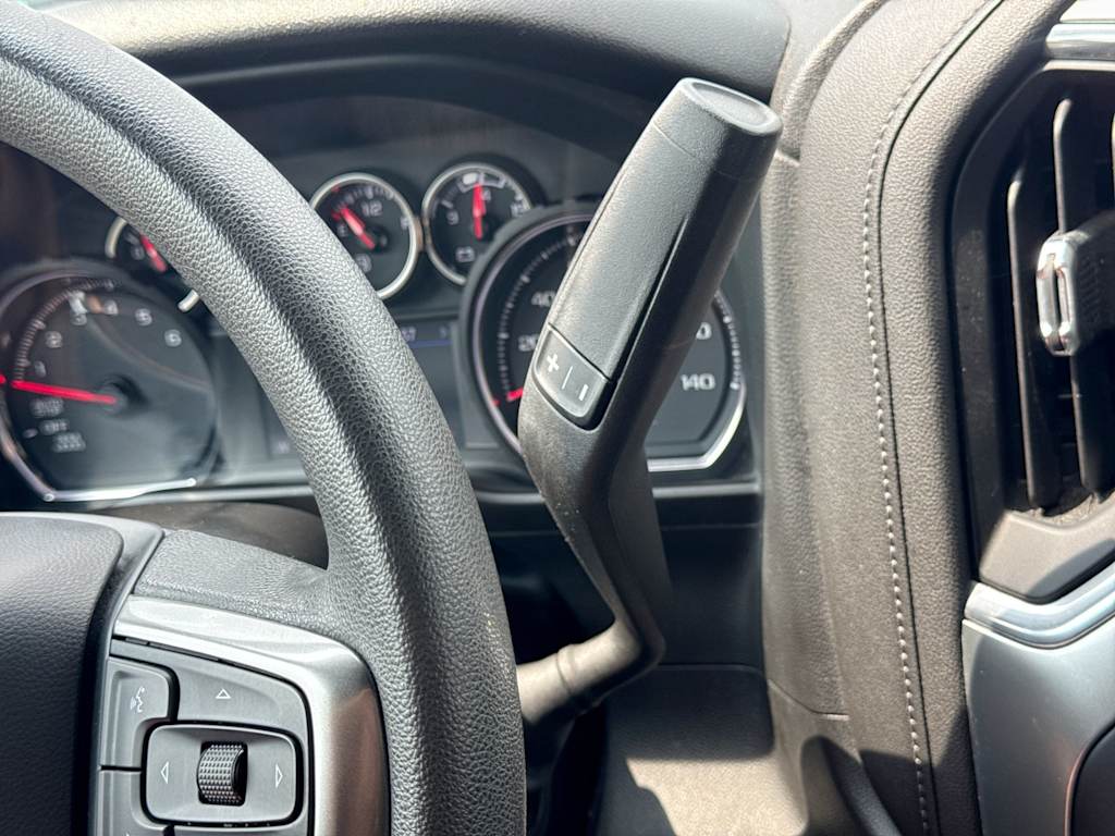 Thumbnail: 2020 Chevrolet Silverado 1500 - 33