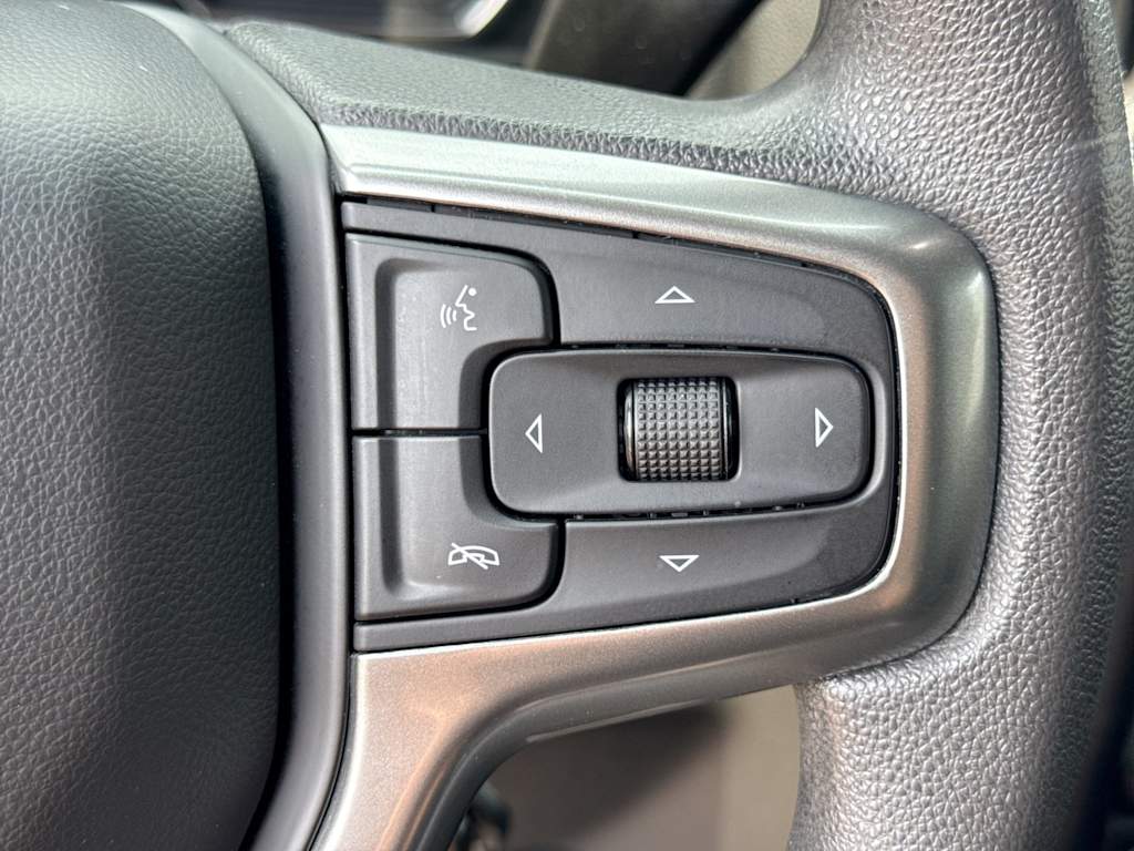 Thumbnail: 2020 Chevrolet Silverado 1500 - 27