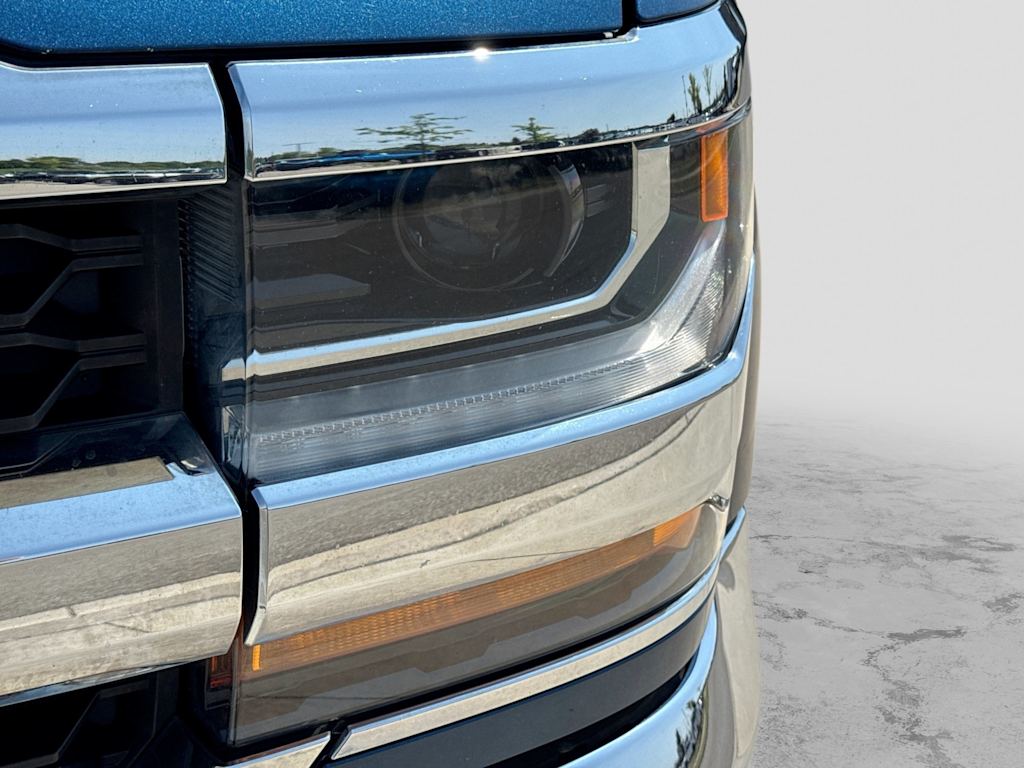 Thumbnail: 2018 Chevrolet Silverado 1500 - 22