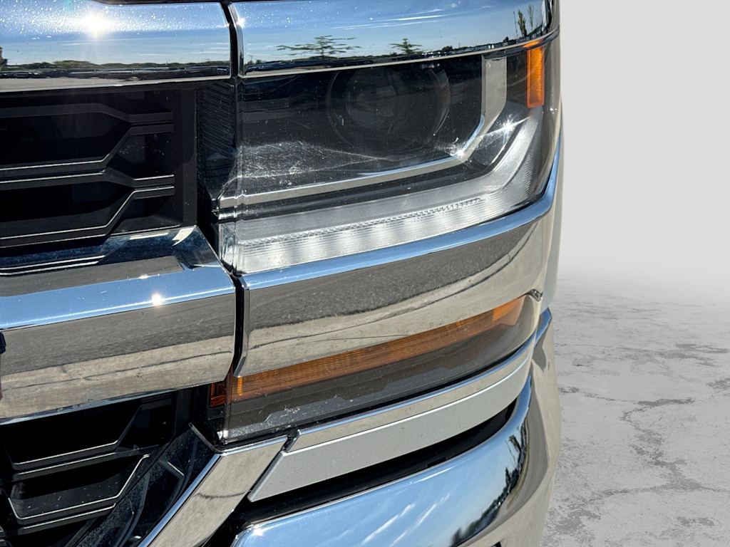 Thumbnail: 2018 Chevrolet Silverado 1500 - 22