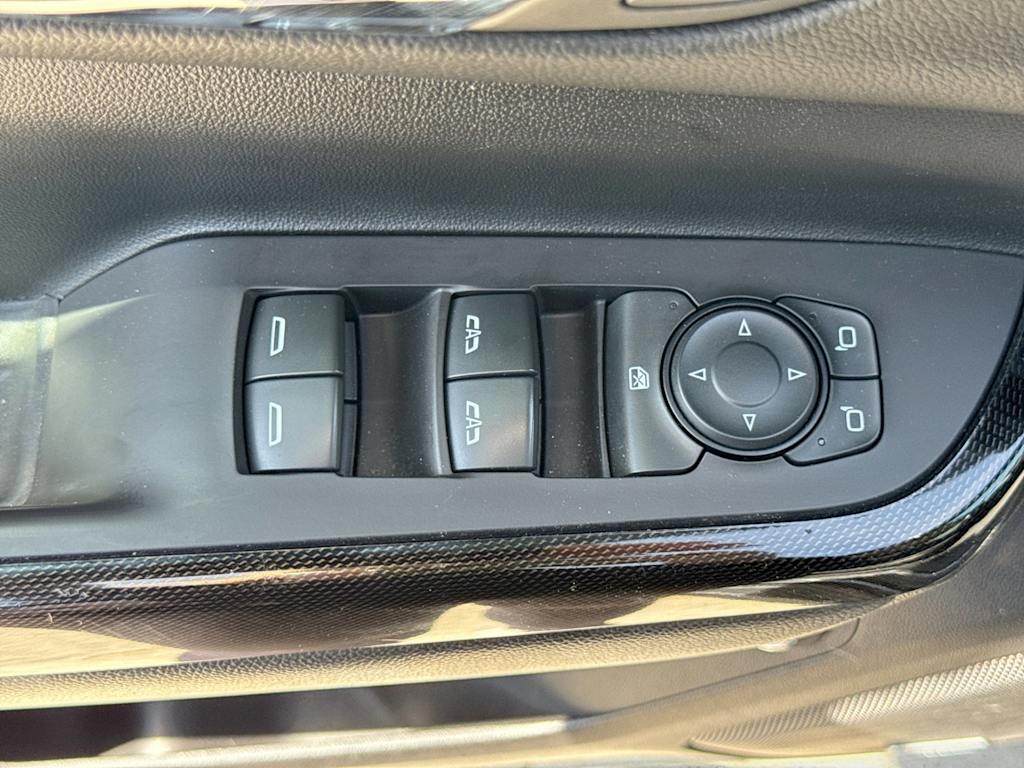 Thumbnail: 2020 GMC Acadia - 25