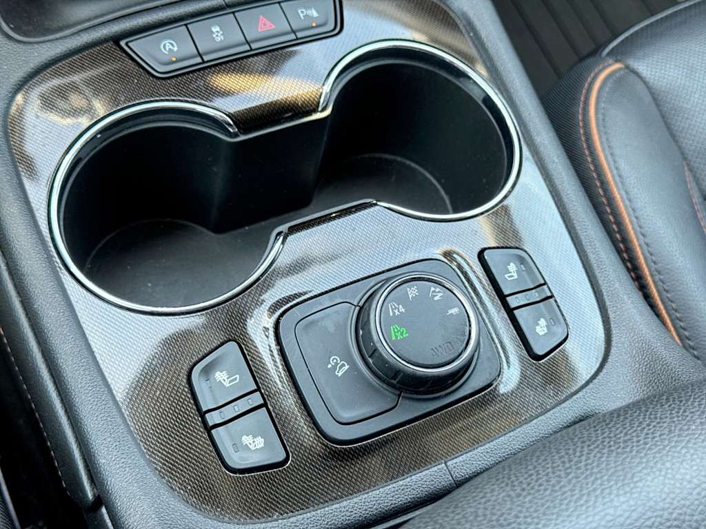Thumbnail: 2020 GMC Acadia - 35