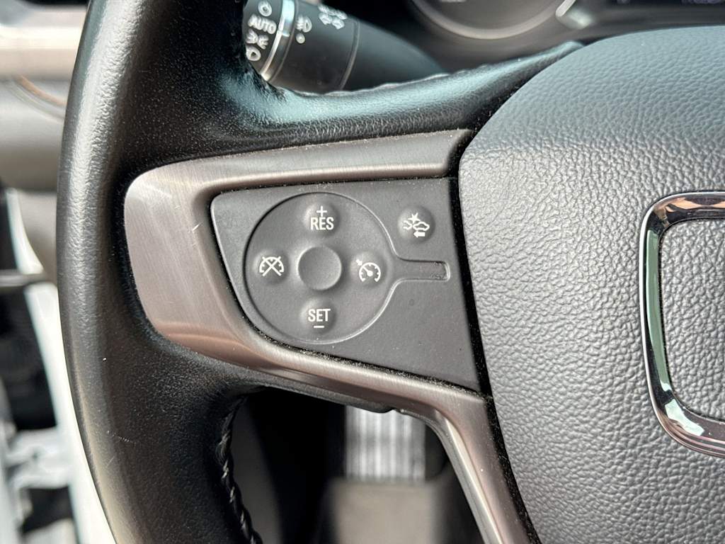 Thumbnail: 2020 GMC Acadia - 31