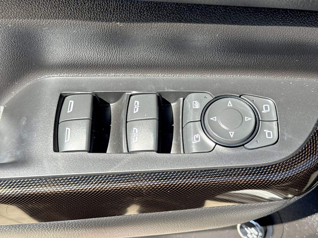 Thumbnail: 2022 GMC Acadia - 25