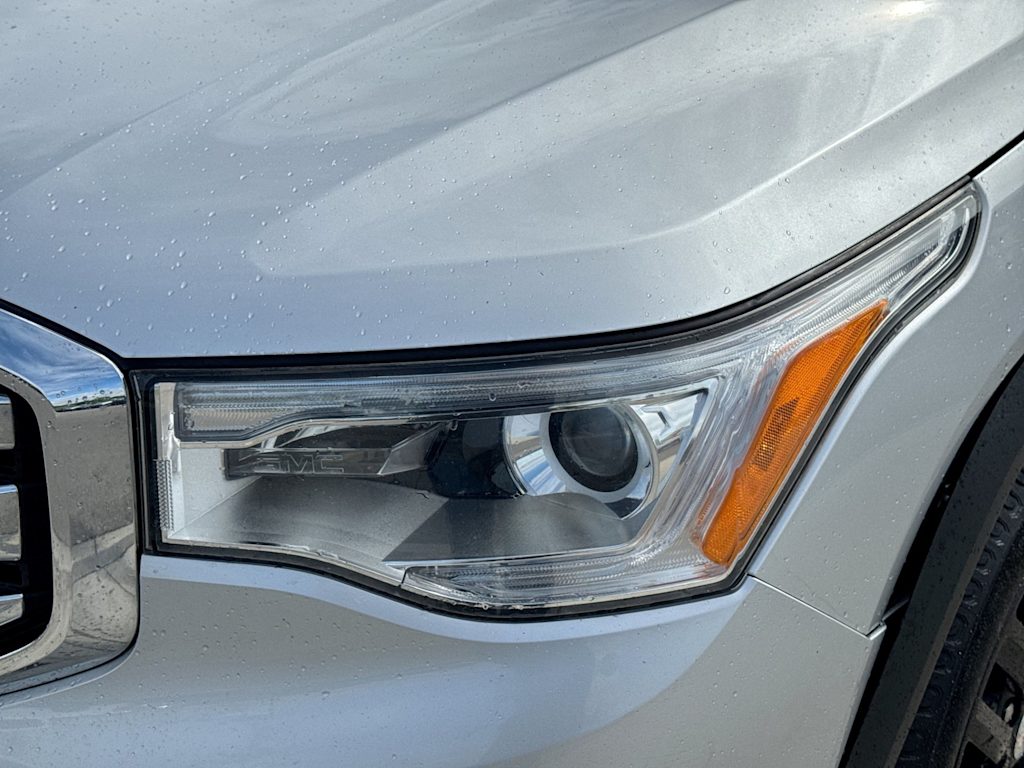 Thumbnail: 2017 GMC Acadia - 23