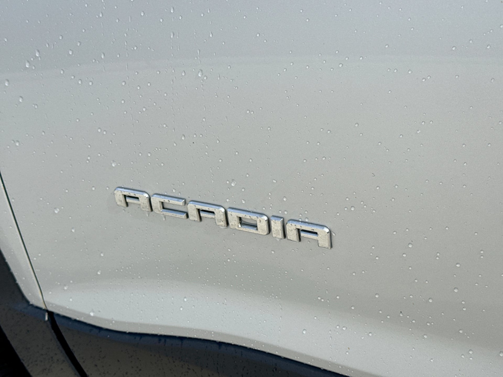 Thumbnail: 2017 GMC Acadia - 24