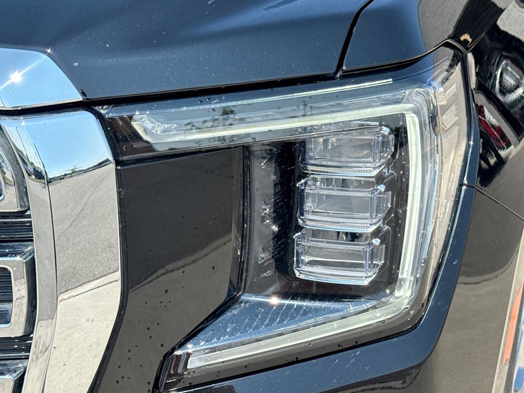 Thumbnail: 2023 GMC Yukon - 23