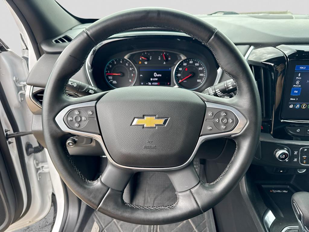 Thumbnail: 2023 Chevrolet Traverse - 13