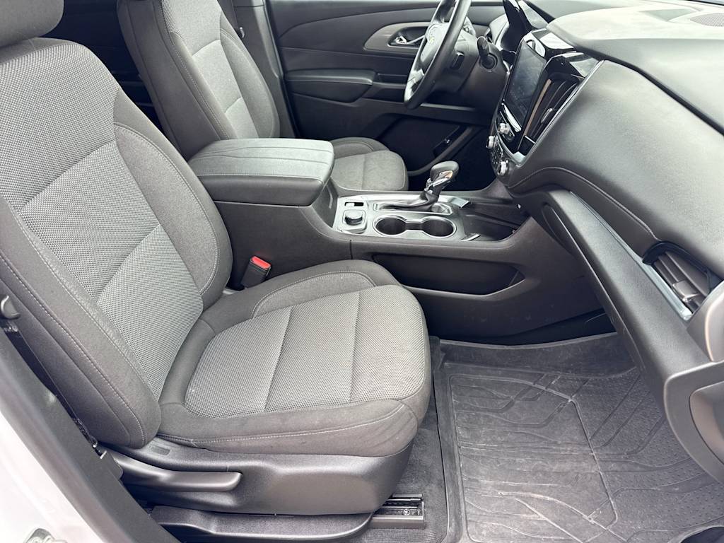 Thumbnail: 2023 Chevrolet Traverse - 29
