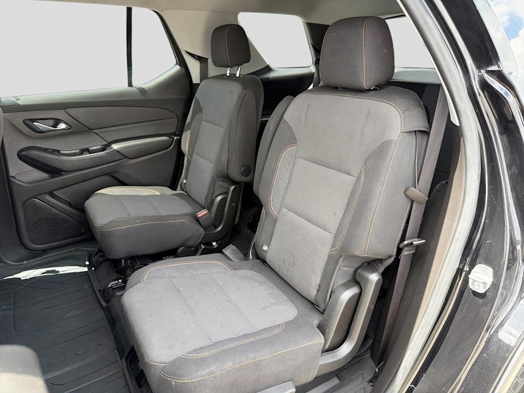 Thumbnail: 2019 Chevrolet Traverse - 24