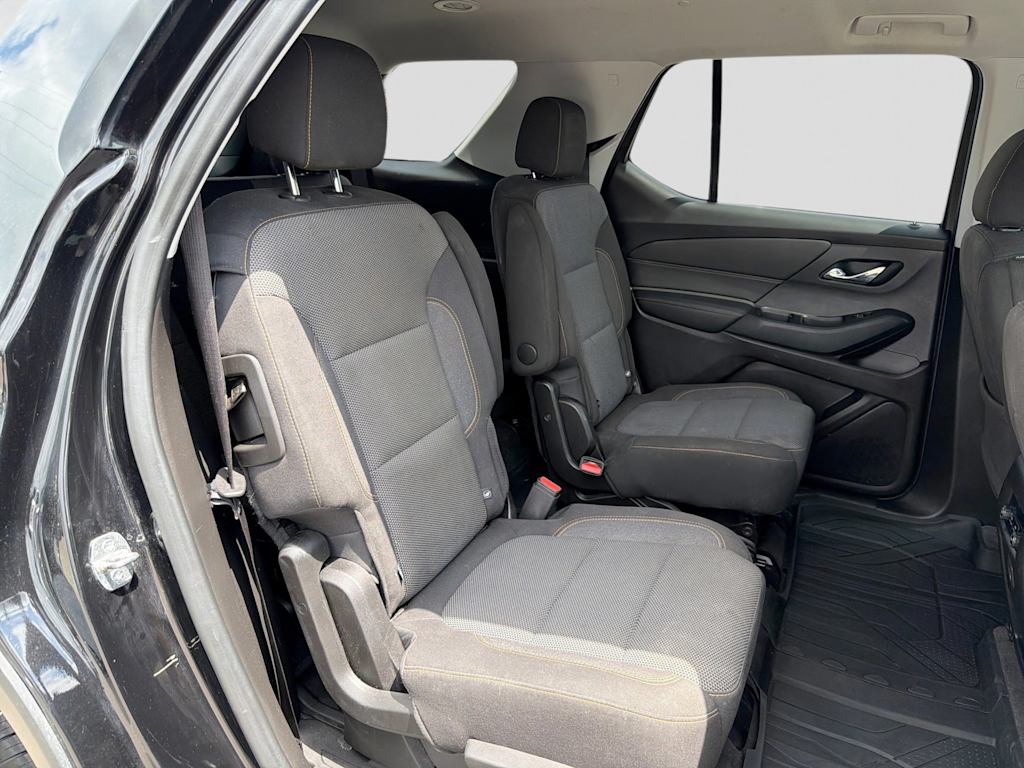 Thumbnail: 2019 Chevrolet Traverse - 25