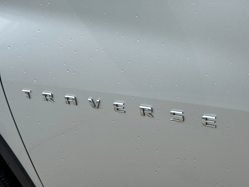 Thumbnail: 2018 Chevrolet Traverse - 23