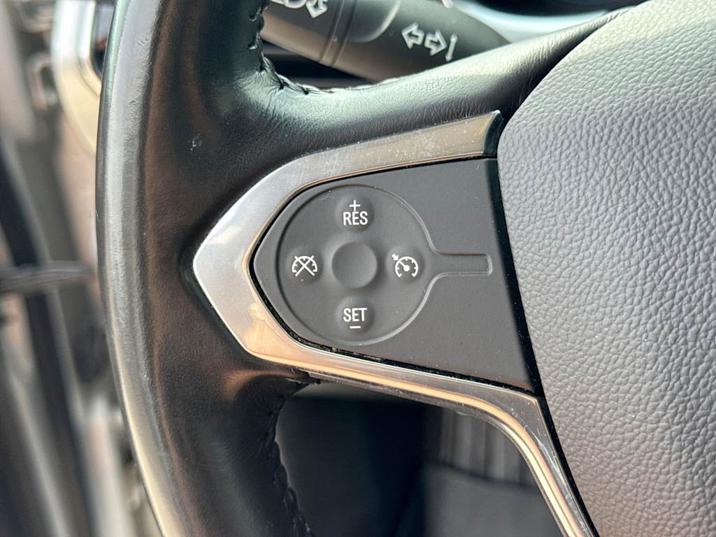 Thumbnail: 2018 Chevrolet Traverse - 28