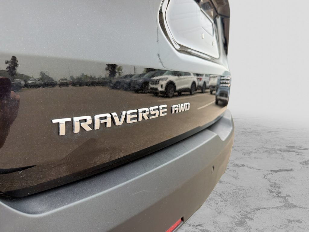 Thumbnail: 2020 Chevrolet Traverse - 23