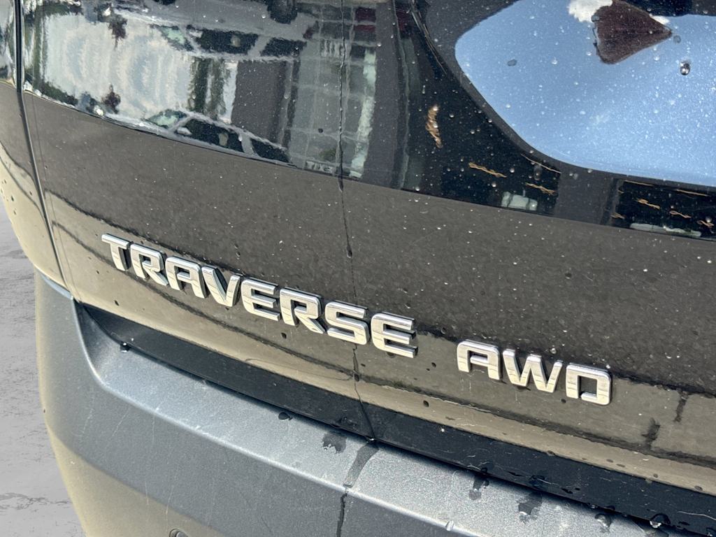 Thumbnail: 2019 Chevrolet Traverse - 24