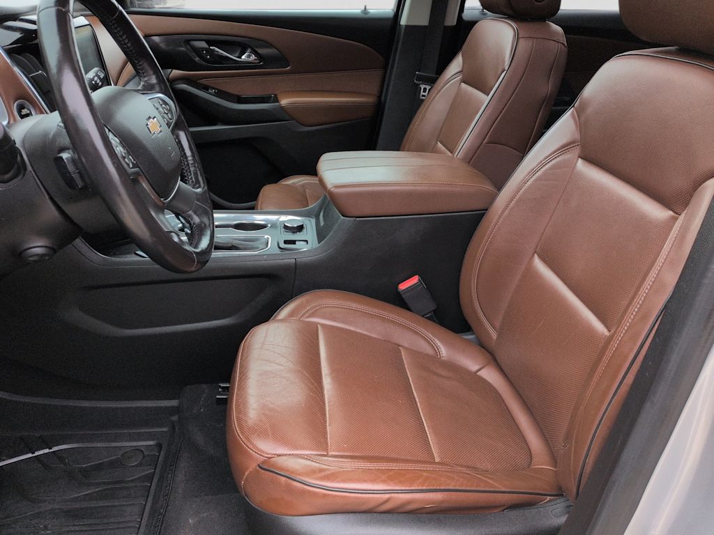 Thumbnail: 2018 Chevrolet Traverse - 11
