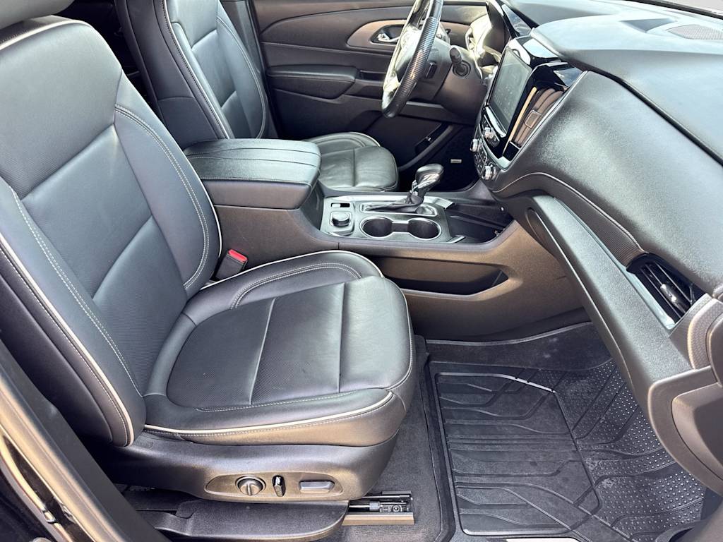 Thumbnail: 2023 Chevrolet Traverse - 30