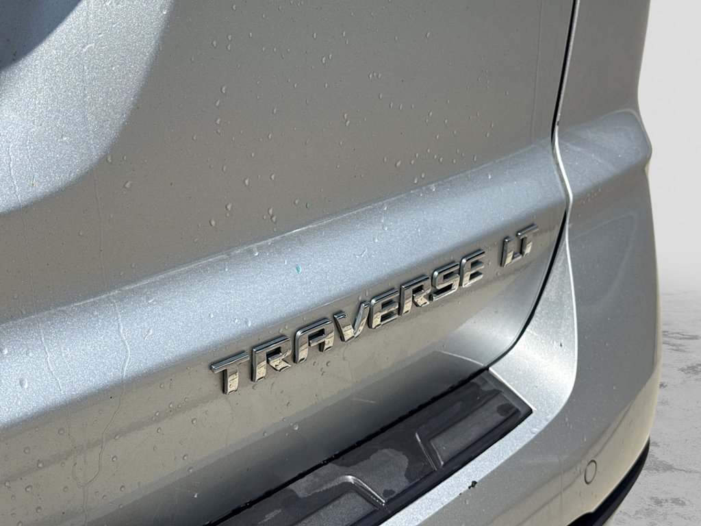Thumbnail: 2014 Chevrolet Traverse - 22