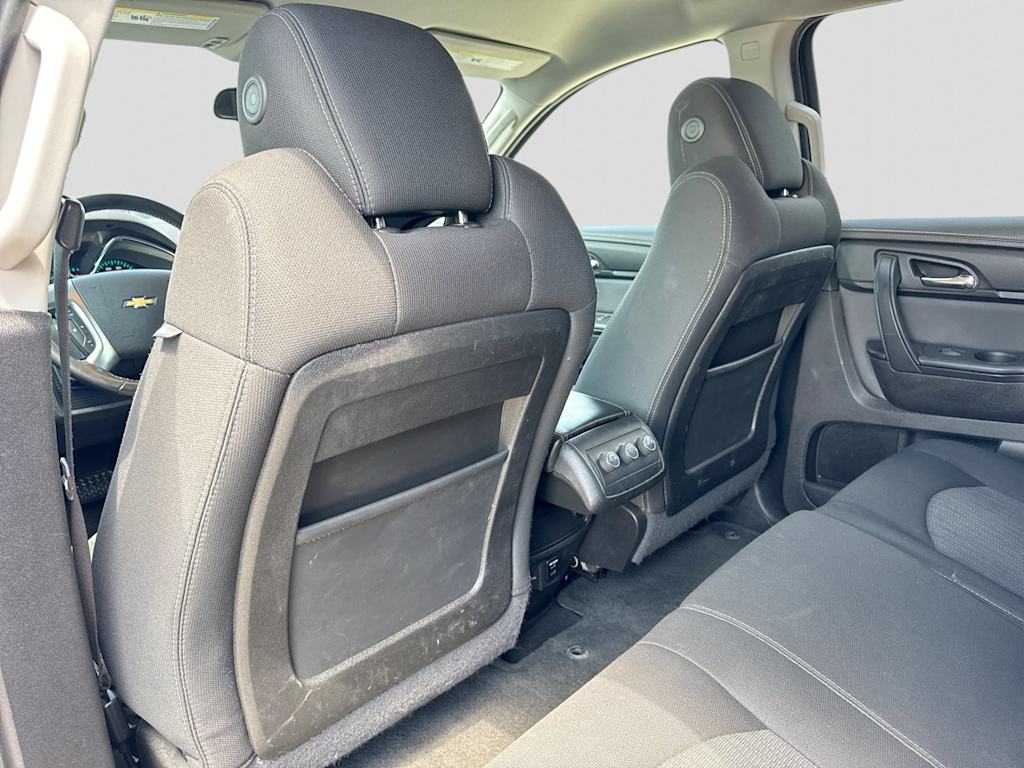 Thumbnail: 2014 Chevrolet Traverse - 11