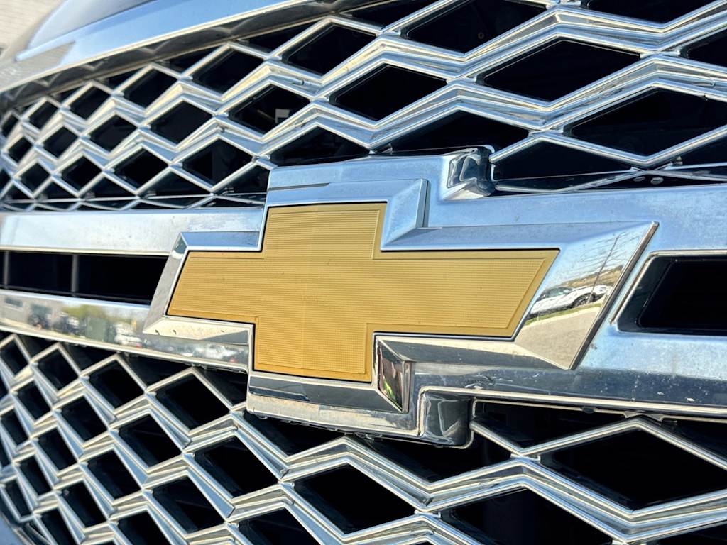 Thumbnail: 2018 Chevrolet Tahoe - 9