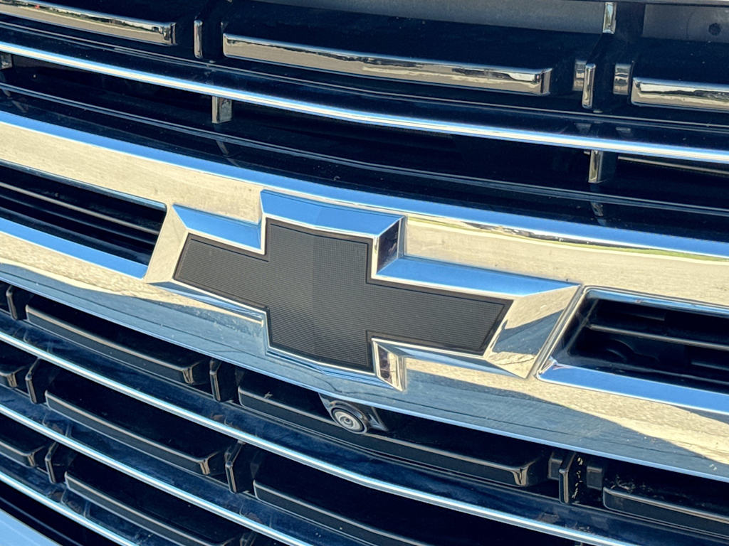 Thumbnail: 2024 Chevrolet Suburban - 6