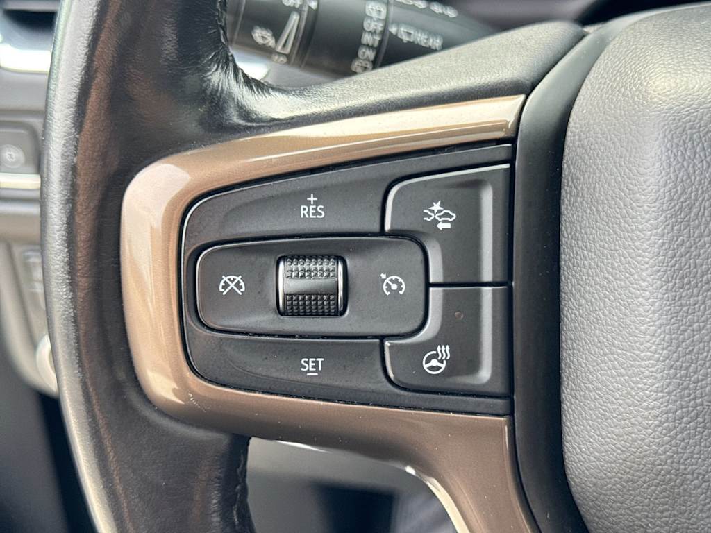 Thumbnail: 2021 Chevrolet Suburban - 31