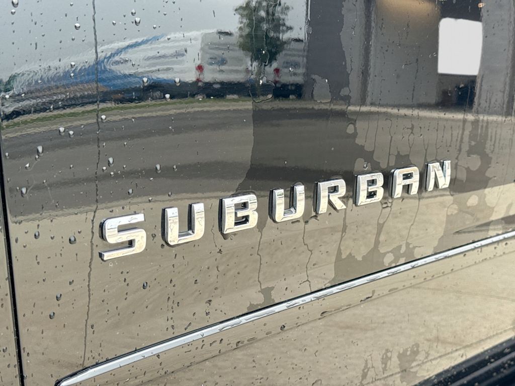 Thumbnail: 2016 Chevrolet Suburban - 24