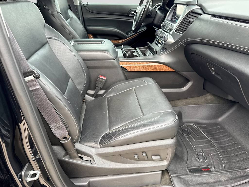 Thumbnail: 2016 Chevrolet Suburban - 11