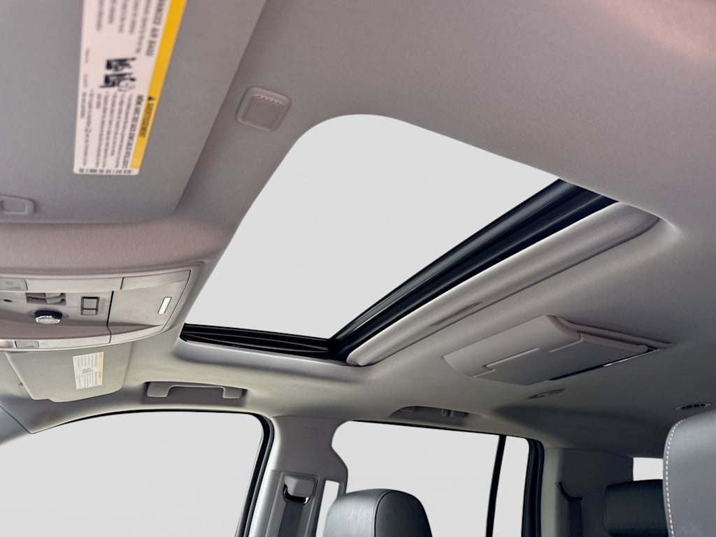 Thumbnail: 2016 Chevrolet Suburban - 26