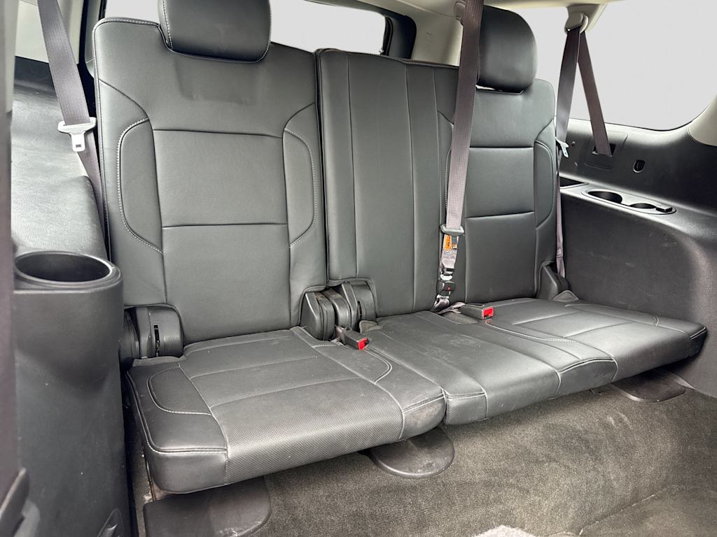 Thumbnail: 2016 Chevrolet Suburban - 30
