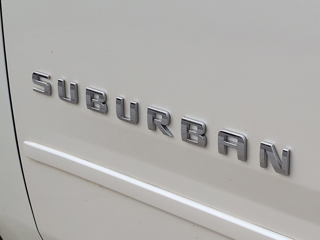Thumbnail: 2015 Chevrolet Suburban - 24