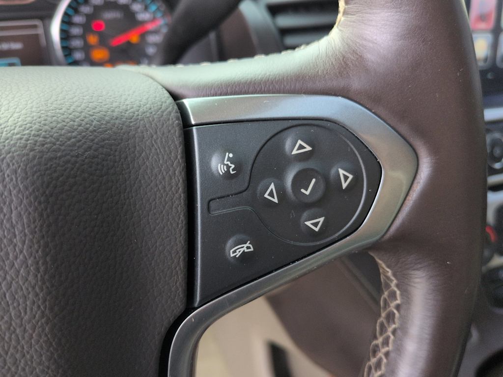 Thumbnail: 2015 Chevrolet Suburban - 32
