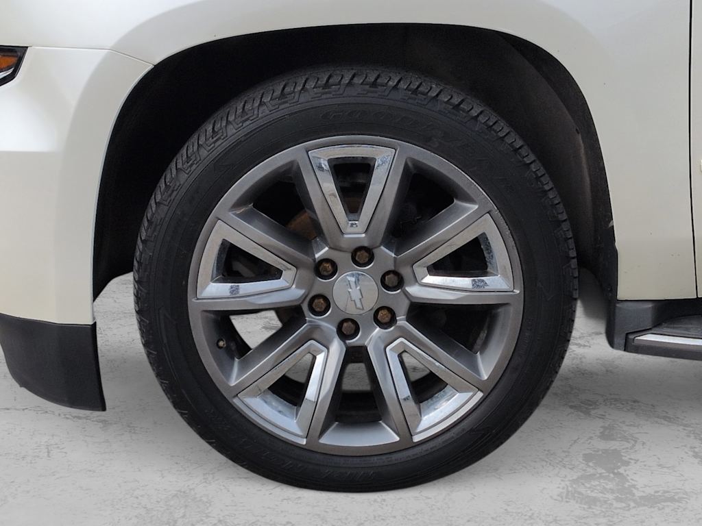Thumbnail: 2015 Chevrolet Suburban - 8