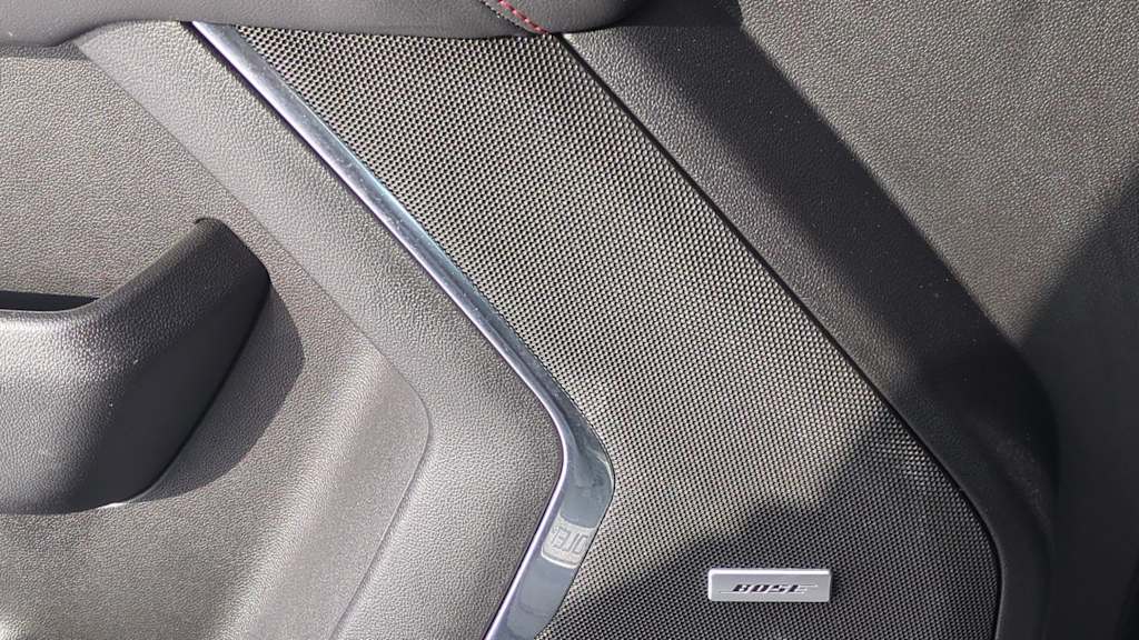 Thumbnail: 2023 Chevrolet Tahoe - 32