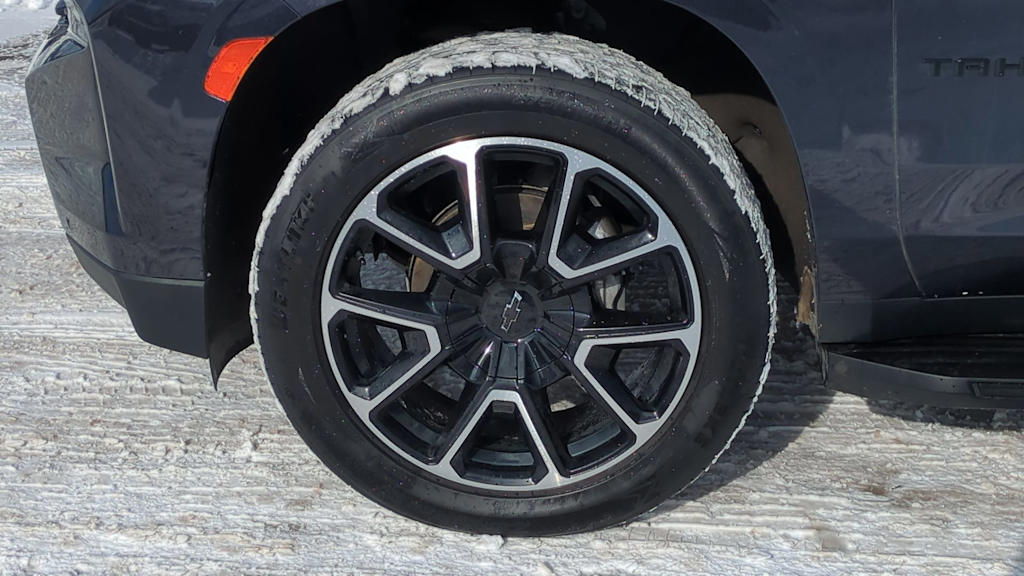 Thumbnail: 2023 Chevrolet Tahoe - 8