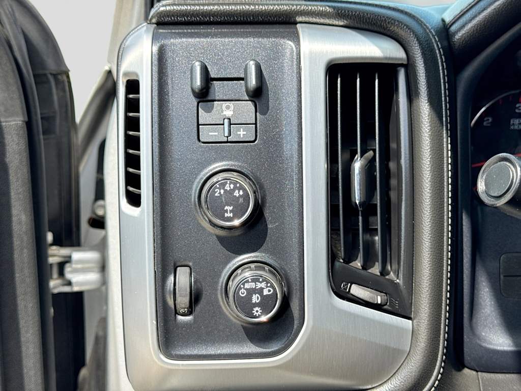 Thumbnail: 2015 GMC Sierra 3500 - 13