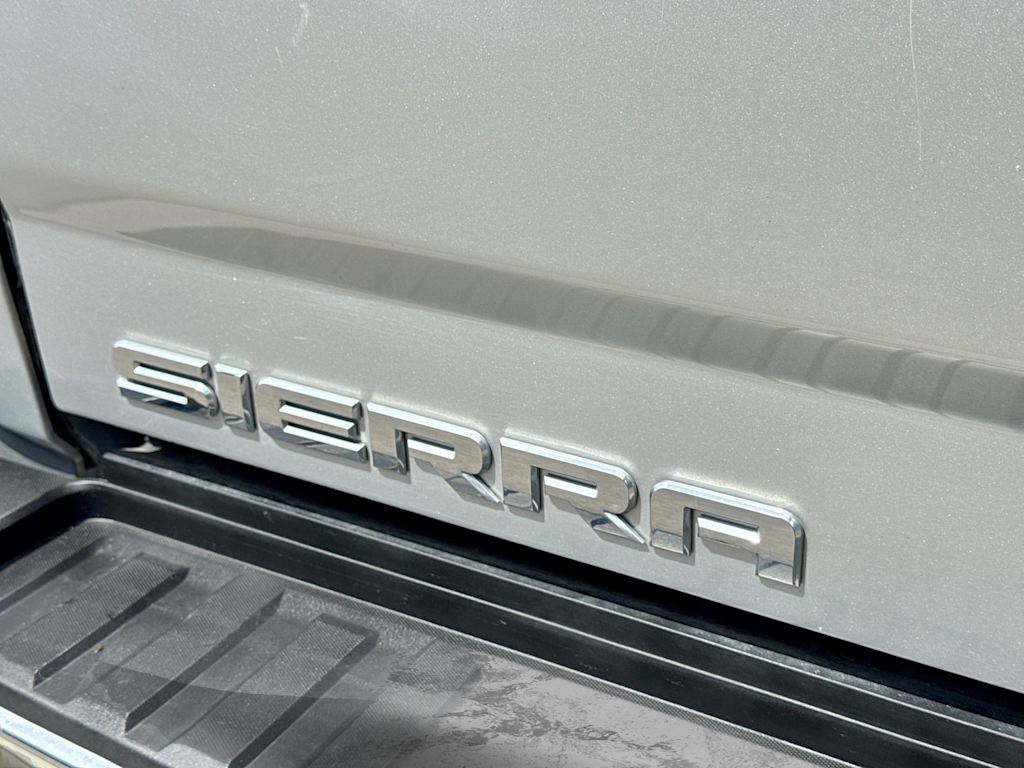 Thumbnail: 2015 GMC Sierra 3500 - 23